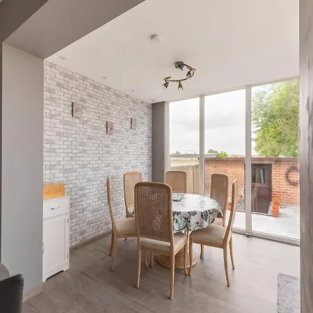 Villa Sunny In Only 700 M From The Sea Middelkerke