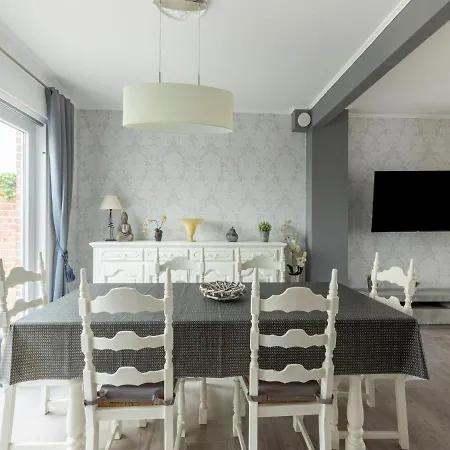 Villa Sunny In Only 700 M From The Sea *